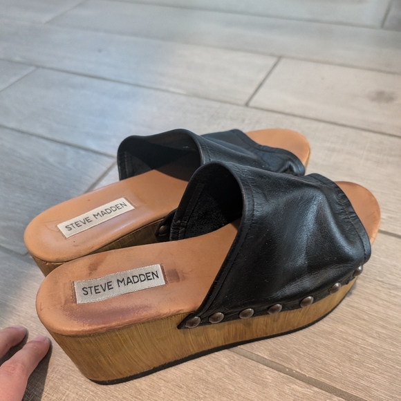 Steve Madden wooden slip on clogs - Picture 3 of 5